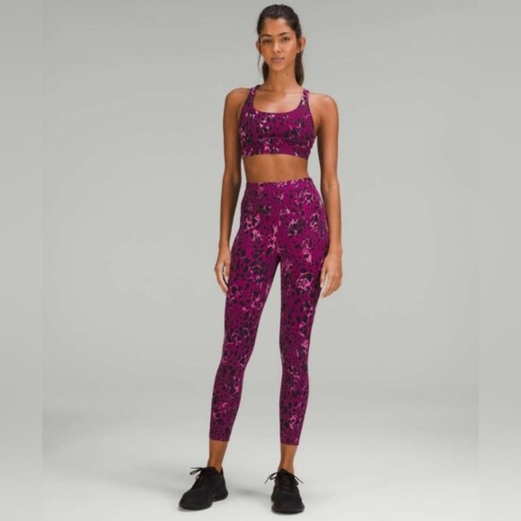 Lululemon Base Pace High-Rise Running Tight 25 size 8 in EUC - Picture 1 of 10